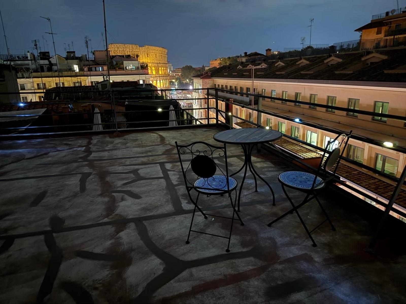 Attico Loft & Rooftop Colosseo Roma Ngoại thất bức ảnh